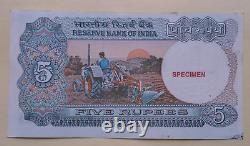 Republic India, five rupees specimen note almost unc condition